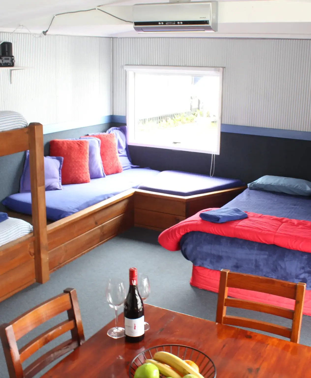 Self Contained Cabin bg